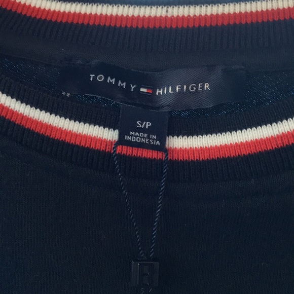 Tommy Hilfiger Sweatshirt - Picture 2 of 5